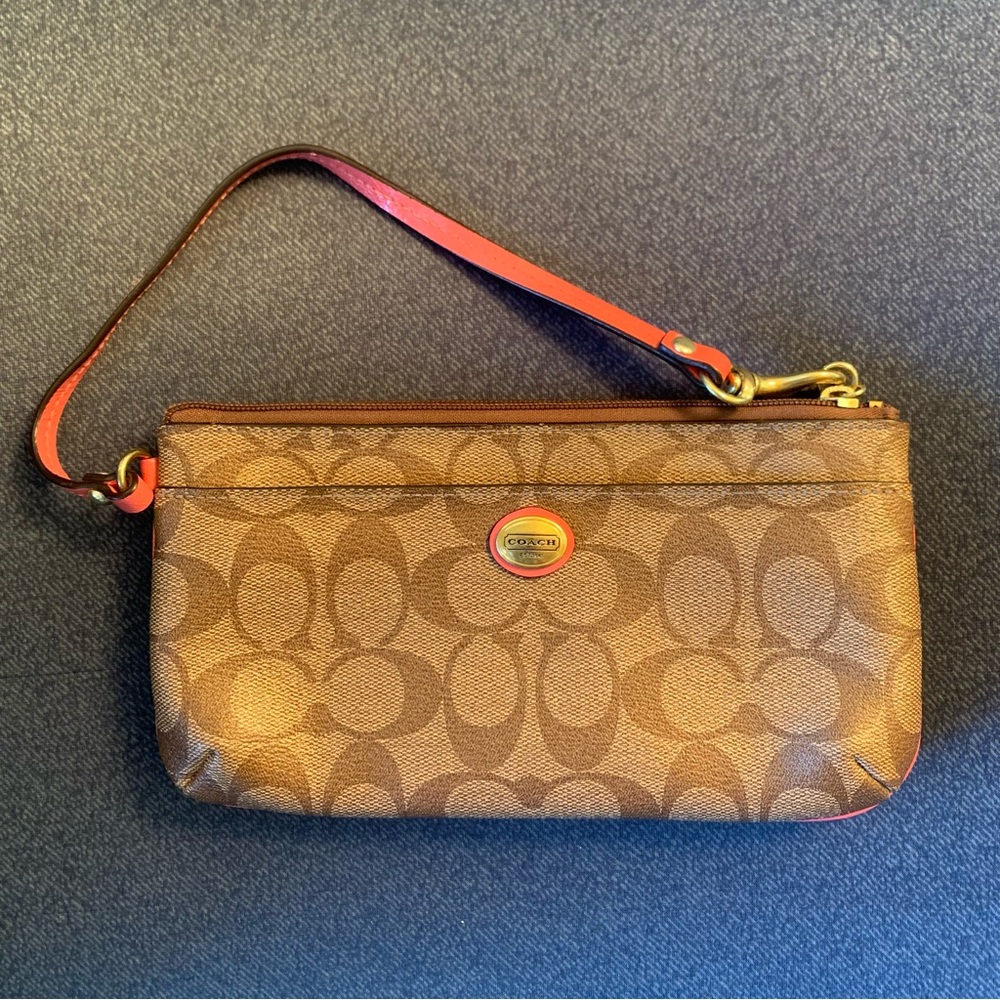 Coach Peyton Signature go Wristlet in Khaki/Persimmon